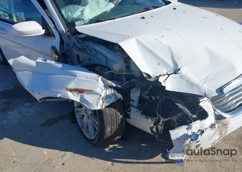 2013 Chrysler 200 Touring from USA, damaged, VIN 1C3CCBBB8DN743534